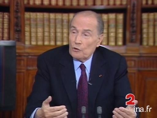 "On a tout essayé" : François Mitterrand s'explique