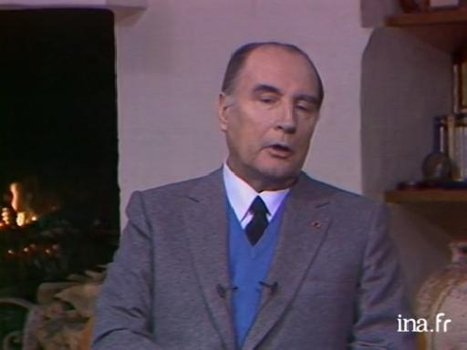 François Mitterrand réagit au témoignage d'un Français au chômage